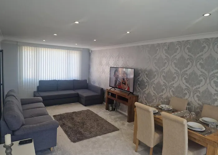 דירה Stylish & Modern 2 Bed House With Free Parking לידס