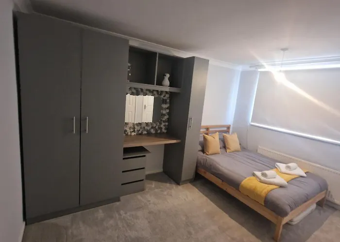 Stylish & Modern 2 Bed House With Free Parking Διαμέρισμα Λιντς