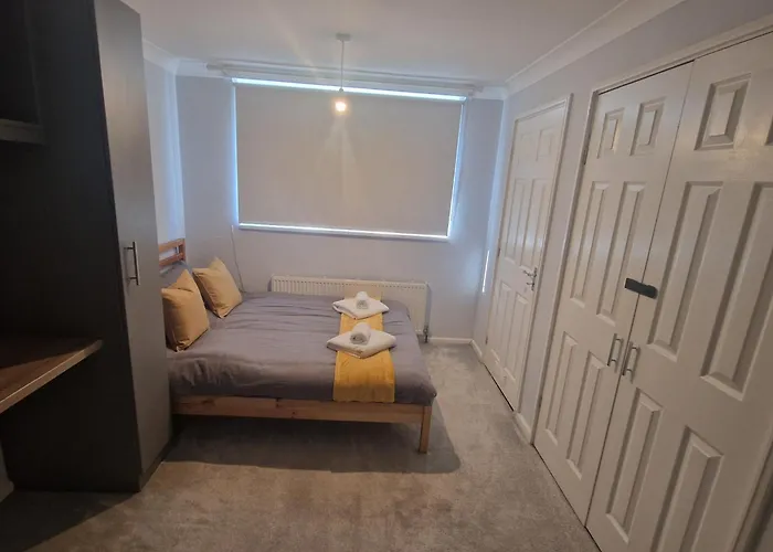 Stylish & Modern 2 Bed House With Free Parking Διαμέρισμα Λιντς